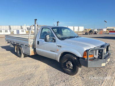 2001 Ford F-350 XL Pickup