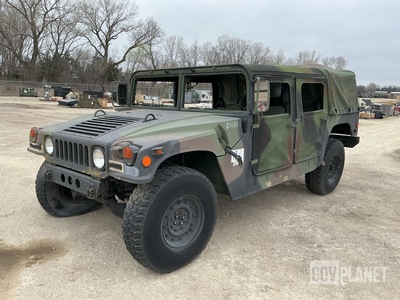 1988 AM General M1097R1 HMMWV 4 Door Soft Top w/Truck Body