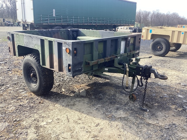 2005 US ARMY Tank Automotive Command M1101 Cargo Trailer