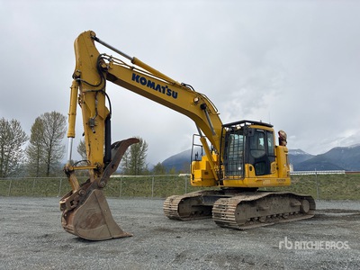 2020 Komatsu PC238USLC-11 Kettenbagger