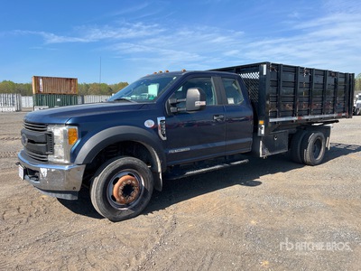 2017 Ford F-550 XL 4x2 Extended Cab Camión plataforma volquete