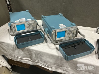 (2) Tektronix 495P Spectrum Analyzers