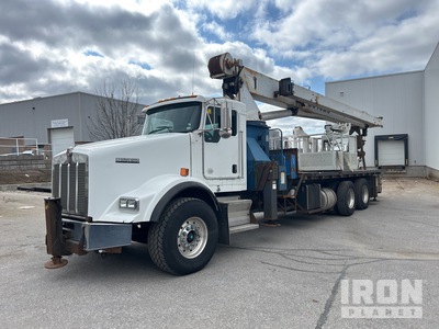 Manitex 30102 30 t Straight Boom on 2012 Kenworth T800 6x4 Boom Truck