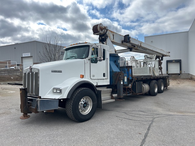 Manitex 30102 30 t Straight Boom on 2012 Kenworth T800 6x4 Boom Truck