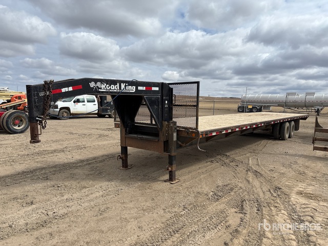 2014 Road King 39 ft T/A Gooseneck Flatbed Trailer