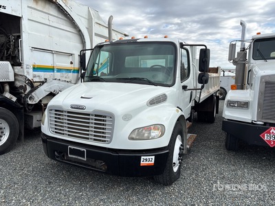 2009 Freightliner M2 106 4x2 S/A Dump Truck