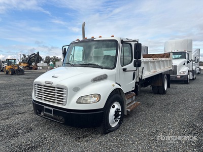2009 Freightliner M2 106 4x2 2-Achs Kipper-Lkw