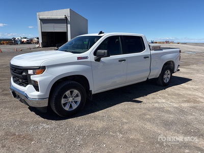 2022 Chevrolet Silverado 1500 4x4 Crew Cab ピックアップ