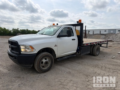 2017 Ram 3500 4x4 Flatbed Truck