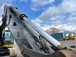 Hydraulics with Bucket Cylinder