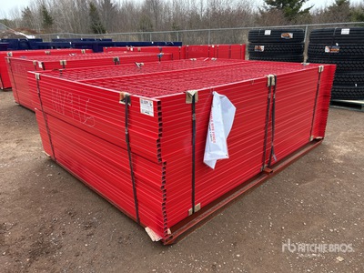 Quantity of (30) 7 ft 6 in x 6 ft Powder Coated Site Fence (Unused)