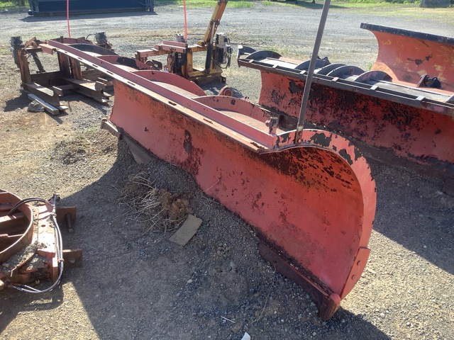Henke 11 ft 3 in Snow Plow - Fits Truck