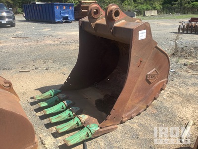 Hensley 55 in 2.56 cyd Digging Excavator Bucket - Fits Komatsu 360