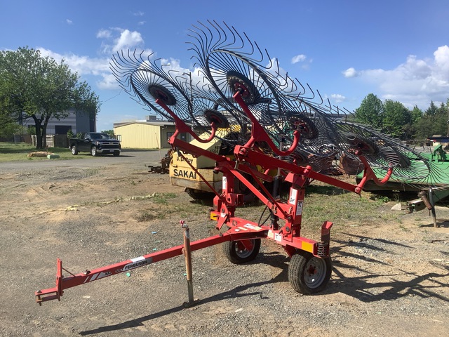 Massey Ferguson MF1508 15 ft 8 Rotor Hay Rake