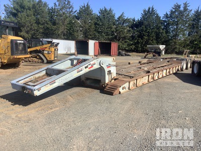 2002 Interstate Tri/A Single Drop Removable Gooseneck Lowboy Trailer