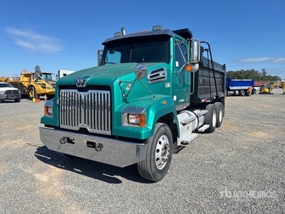 2015 Western Star 4700SF W4700SF 6x4 T/A Dump Truck