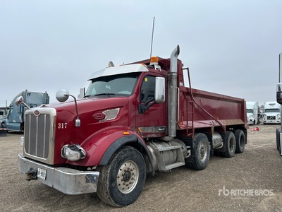 2019 Peterbilt 567 8x4 Camion à benne basculante Tri/E