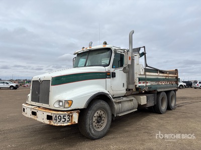 2002 International 9400i 6x4 T/A Dump Truck
