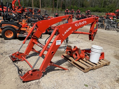 Kubota LA526 ملحق الجرافة الأمامية (Inoperable)