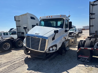 2011 Freightliner Cascadia 125 6x4 T/A Day Cab Truck Tractor (Inoperable)