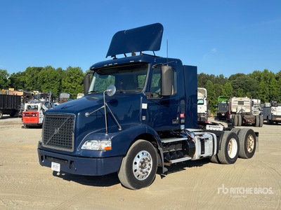 2013 Volvo VNM 6x4 T/A Day Cab Truck Tractor