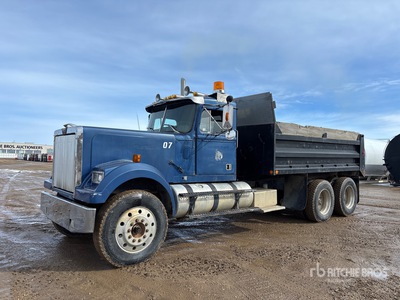 1979 Western Star 4964-2 6x4 T/A Dump Truck