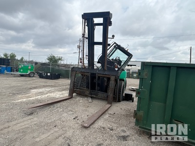 2017 Cat P36000 Pneumatic Tire Montacargas (Inoperable)