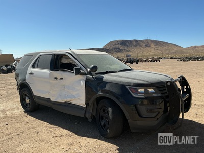 2017 Ford Explorer AWD سيارة رياضية متعددة الاستخدامات