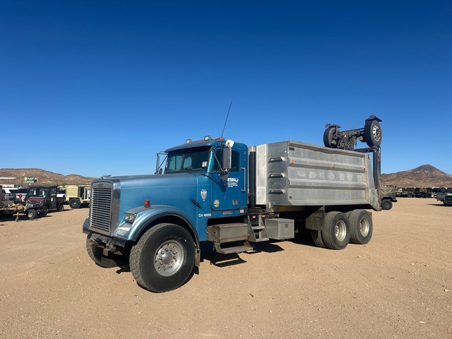 1999 Freightliner FLD120 6x4 Dump Truck