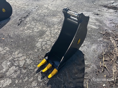 12 in Digging Excavator Bucket