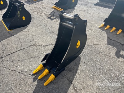 14 in Digging Excavator Bucket