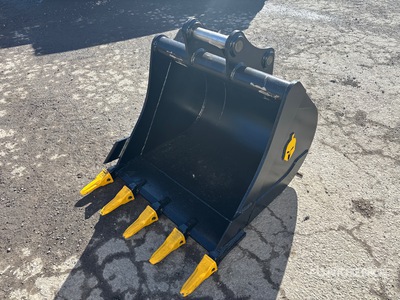 36 in Digging Excavator Bucket