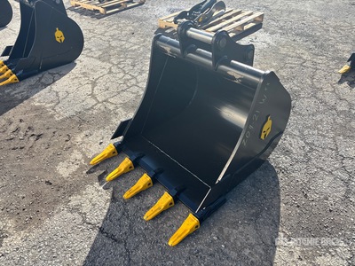 36 in Digging Excavator Bucket