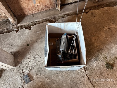 Quantity of (5) Radios