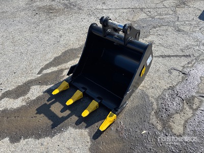 2025 Dynamic 24 in Q/C Digging Excavator Bucket (Unused)