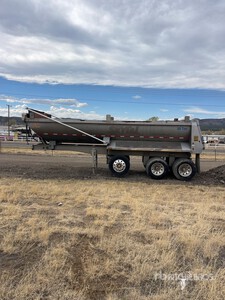 2017 Coras 28 ft Tri/A End Dump Trailer