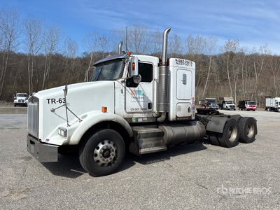 2007 Kenworth T800 6x4 T/A Sleeper Truck Tractor