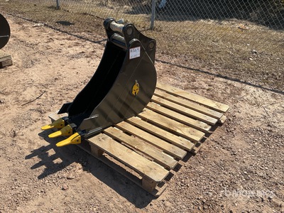 Trojan 50CL 12 in Q/C Digging Excavator Bucket - Fits Cat 305/305.5, Komatsu PC45/50/55, Hyundai R55, Hitachi/Deere 50D/G, Case, New Holland, Kobelco SK50, Bobcat E50/341/337 (Unused)
