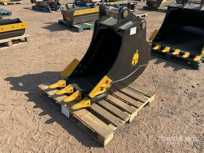Trojan 120CL 24 in Q/C Digging Excavator Bucket - Fits Cat 311/312/313/314, Kobelco 140, Deere/Hitachi ZX120/135, Case 130/135, Doosan DX140 (Unused)