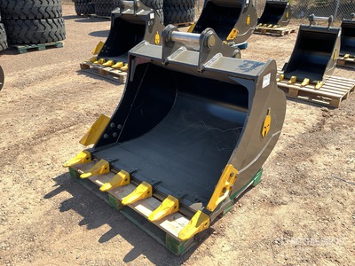 Trojan 120CL 48 in Q/C Digging Excavator Bucket - Fits Cat 311/312/313/314, Kobelco 140, Deere/Hitachi ZX120/135, Case 130/135, Doosan DX140 (Unused)