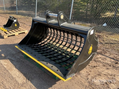 Trojan 200CL 72 in Q/C Skeleton Excavator Bucket - Fits Cat 320/321/323, Hyundai R210, Komatsu PC200/220, Deere 160/200/225, Kobelco SK210, Case 210/225, Doosan DX225 (Unused)