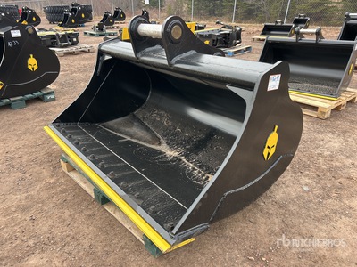 Trojan 200CL 72 in Q/C Cleanup Excavator Bucket - Fits Cat 320/321/323, Hyundai R210, Komatsu PC200/220, Deere 160/200/225, Kobelco SK210, Case 210/225, Doosan DX225