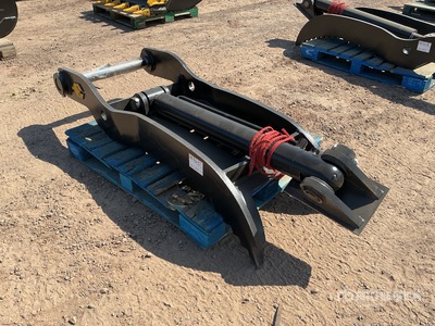 Trojan 200CL Excavator Thumb - Fits Cat 320/321/323, Hyundai R210, Komatsu PC200/220, Deere 160/200/225, Kobelco SK210, Case 210/225, Doosan DX225 (Unused)