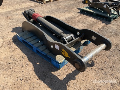 Trojan 200CL Excavator Thumb - Fits Cat 320/321/323, Hyundai R210, Komatsu PC200/220, Deere 160/200/225, Kobelco SK210, Case 210/225, Doosan DX225 (Unused)