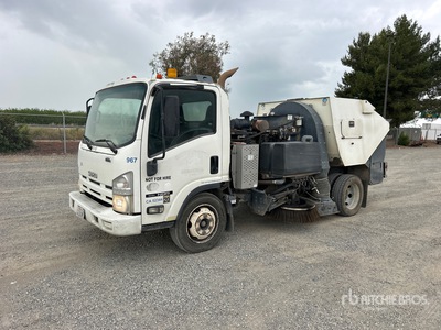 Schwarze A4 Storm on 2014 Isuzu NQR Sweeper Truck