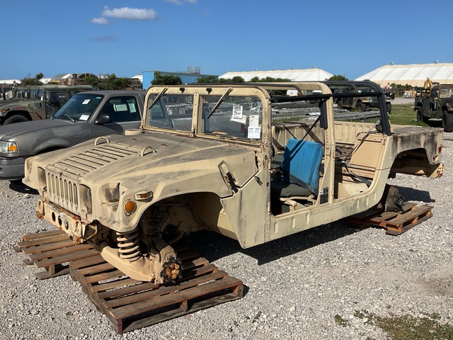 2008 AM General M1097R1 HMMWV 4 Door w/Truck Body