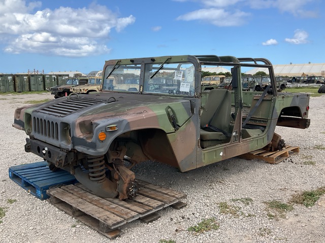 2007 AM General M1097R1 HMMWV 4 Door w/Truck Body