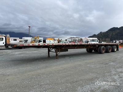 2013 Great Dane 53 ft Tri/A Flatbed Trailer
