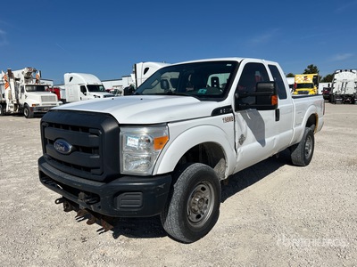 2015 Ford F-250 XL 4x4 Extended Cab Pickup