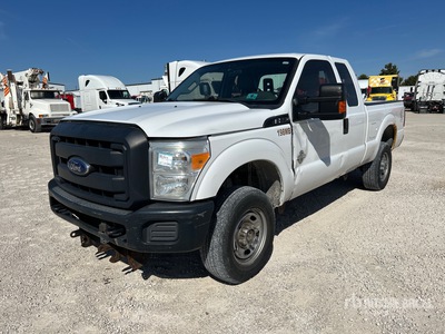 2015 Ford F-250 XL 4x4 Extended Cab Pickup